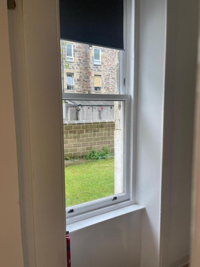 Ground Floor 1 Bedroom Flat In The City Centre Edinburgh Exterior foto