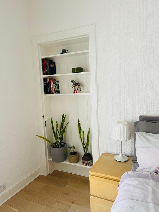 Ground Floor 1 Bedroom Flat In The City Centre Edinburgh Exterior foto