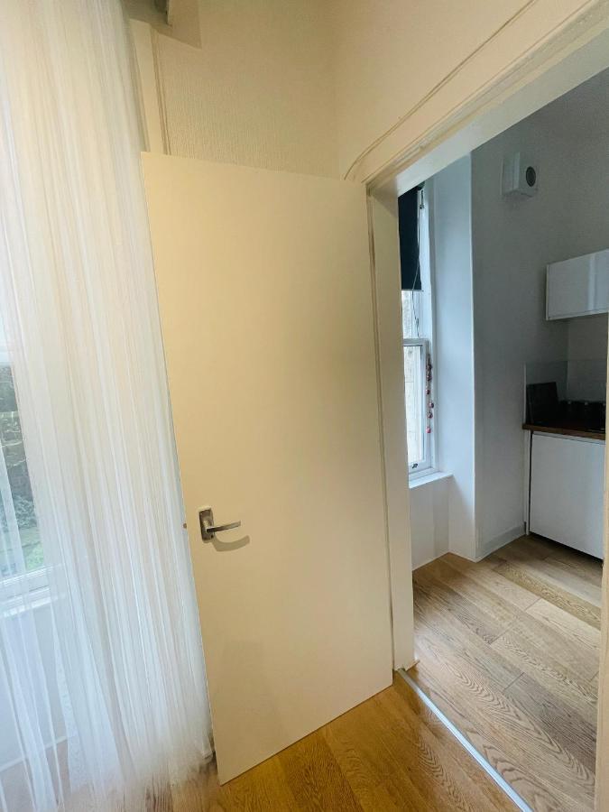 Ground Floor 1 Bedroom Flat In The City Centre Edinburgh Exterior foto